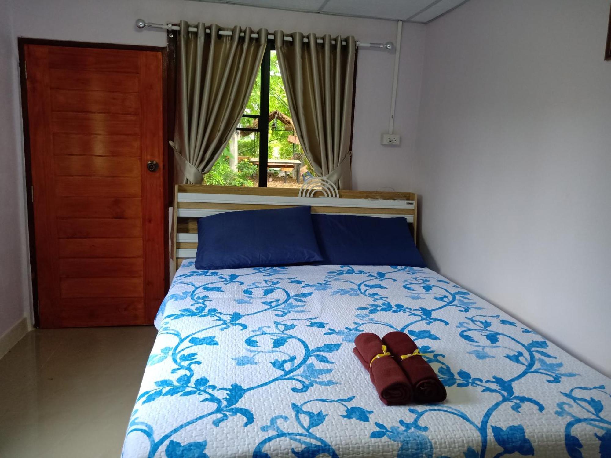 เฮือนน้ำน่าน House By The River Nan Uttaradit Buitenkant foto
